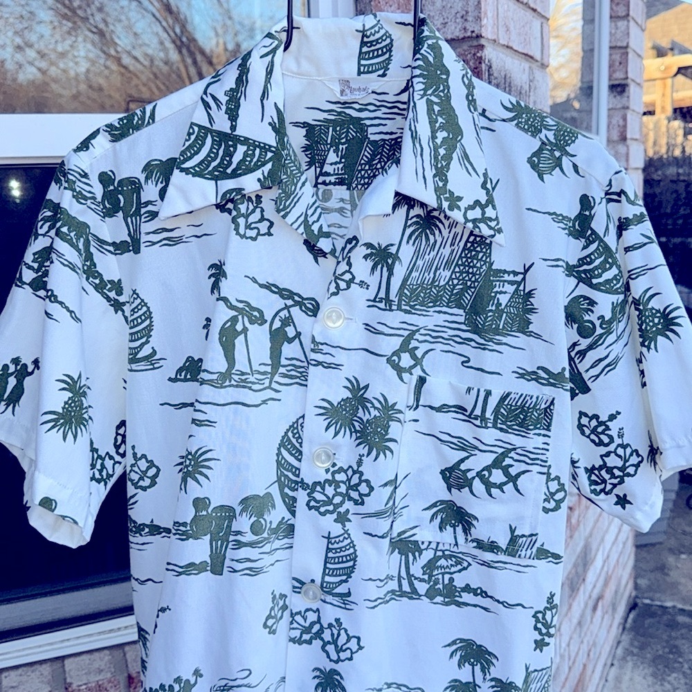 Vintage 1960s Hawaiian Green White Cotton Lauhala Shirt Cabana Pockets